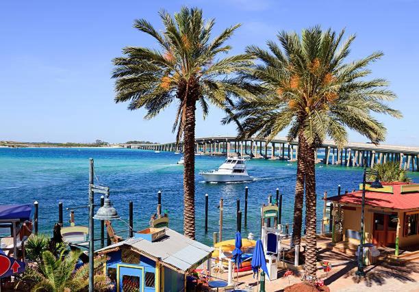 So Fire So Good 3 Comm Pools Lakeview Fireplace Destin Exterior photo